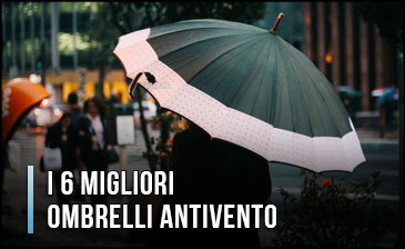 Ombrello Pieghevole Donna Antivento-Mini Fantasia Floreale Sfondo Nero Resiste 