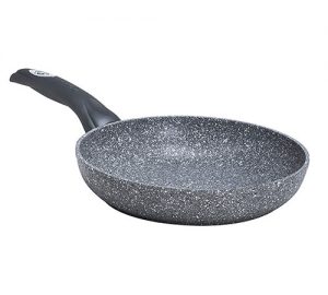 Aeternum-Madame-Petravera