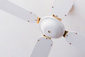 come-montare-il-ventilatore-a-soffitto