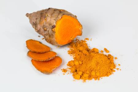 la-curcuma-e-le-controindicazioni-per-la-pressione